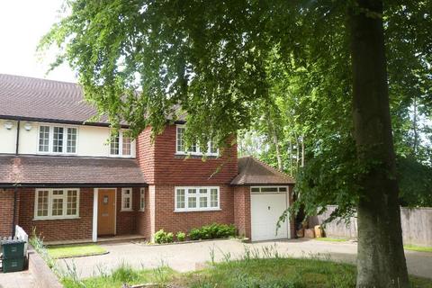 4 bedroom end of terrace house to rent, Purley Downs Road, South Croydon, Surrey, CR2 0RB