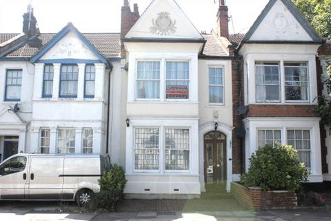 4 bedroom terraced house for sale, Wilson Road, Southend On Sea