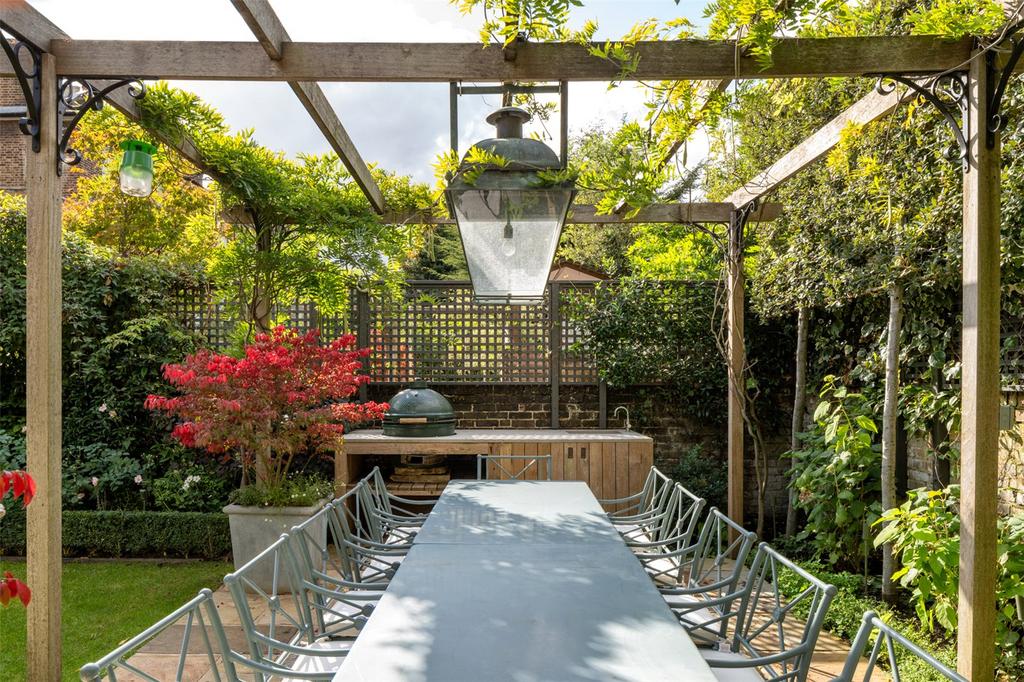 Garden Dining Table