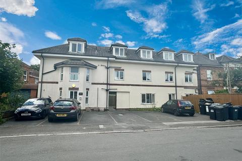 Apartment for sale, Porchester Place, Bournemouth, Dorset, BH8