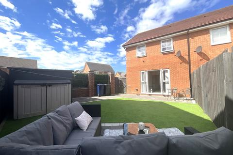 3 bedroom semi-detached house for sale, Portrush Drive, Hebburn, Tyne and Wear, NE31