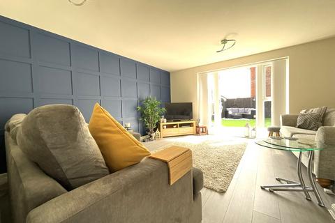 3 bedroom semi-detached house for sale, Portrush Drive, Hebburn, Tyne and Wear, NE31