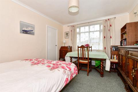 5 bedroom detached house for sale, Kings Avenue, Birchington, Kent