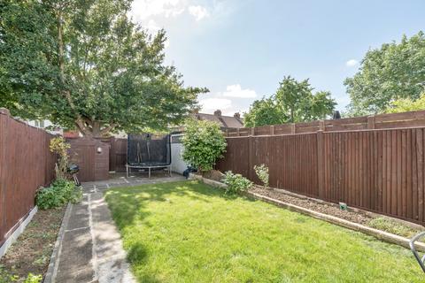 4 bedroom terraced house for sale, Lymescote Gardens, Sutton SM1