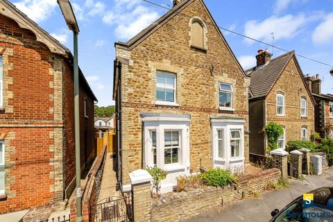 4 bedroom semi-detached house for sale, Markenfield Road, Surrey GU1