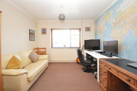 11 Clarence Road, Capel Le Ferne, Folkestone, CT18 7LW