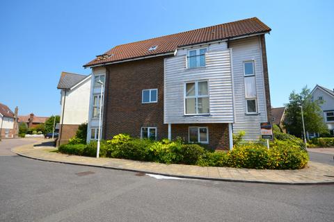 2 bedroom ground floor flat for sale, Redwing Close, Folkestone CT18