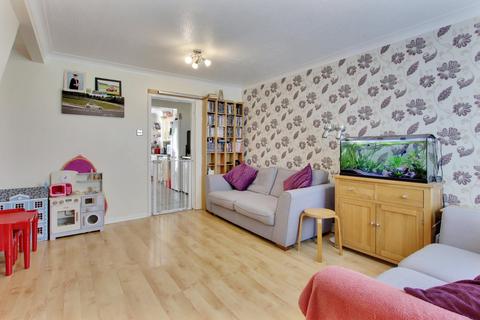 17 Chapel Wood, New Ash Green, Longfield, DA3 8RA