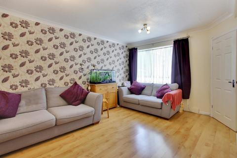 17 Chapel Wood, New Ash Green, Longfield, DA3 8RA