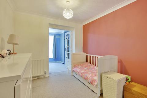 17 Chapel Wood, New Ash Green, Longfield, DA3 8RA