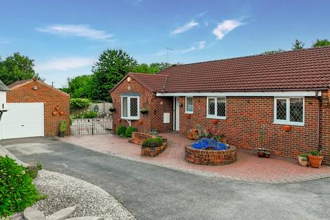 3 bedroom bungalow for sale, Whitehall Rise, Wakefield,