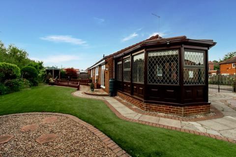 3 bedroom bungalow for sale, Whitehall Rise, Wakefield,