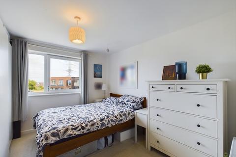 21 Silver Train Gardens, Dartford, DA1 5QD