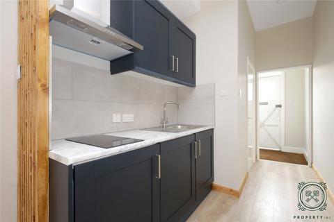 Studio to rent, Lansdowne Rd, Tottenham, London, N17