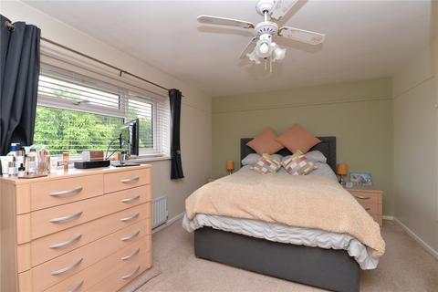 2 bedroom semi-detached house for sale, Miller Close, New Milton, Hampshire, BH25