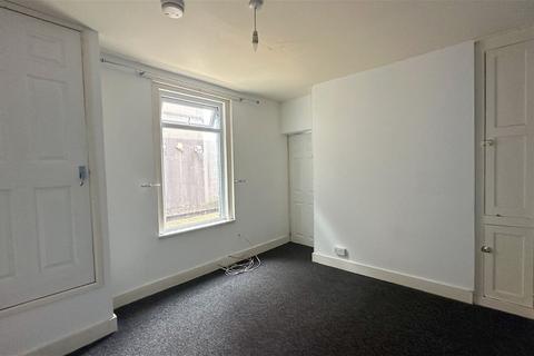 1 bedroom ground floor flat to rent, Old Mill Road, Torquay, TQ2 6AU