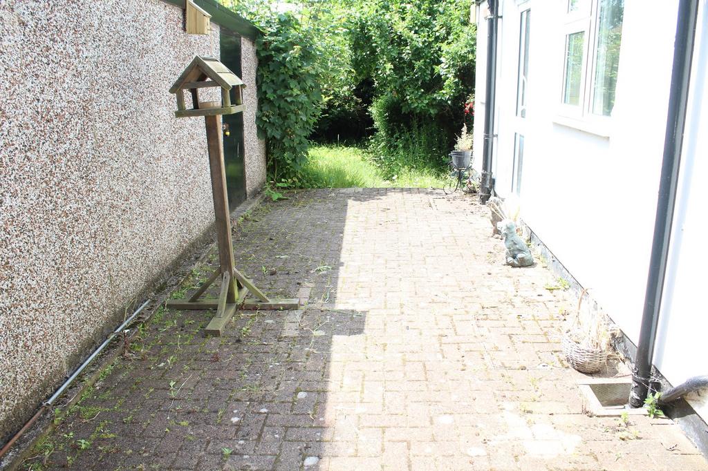 Outside Picture 2
