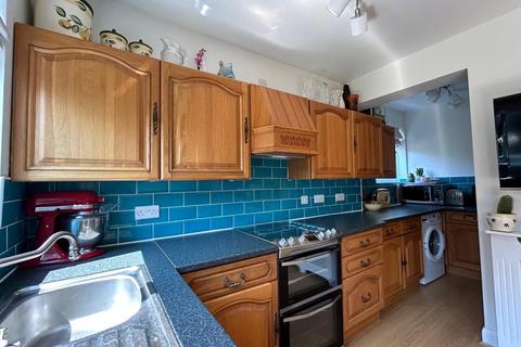 3 bedroom semi-detached house for sale, Whitefoot Lane, Bromley, BR1