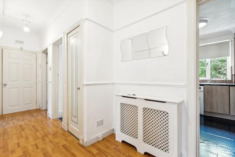 Flat 1/2, 29 Barrmill Road, Glasgow, G43 1EJ