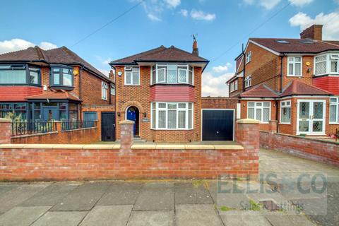 3 bedroom detached house for sale, Oakwood Crescent, Greenford, UB6