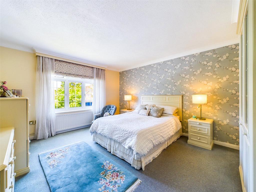 Main Bedroom