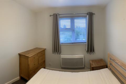 2 bedroom flat to rent, 129 Ashfield Avenue, WD23