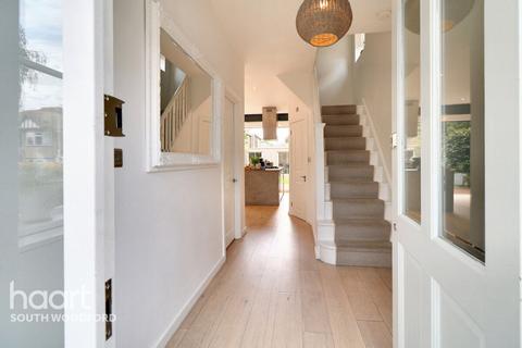 45 Elmhurst Drive, London, E18 1BP