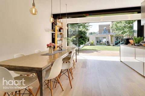 45 Elmhurst Drive, London, E18 1BP
