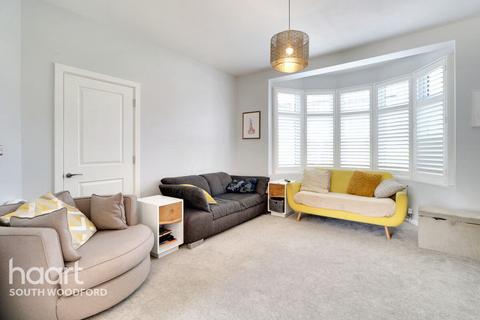 45 Elmhurst Drive, London, E18 1BP