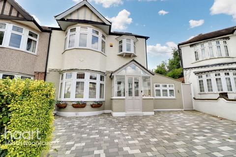 45 Elmhurst Drive, London, E18 1BP
