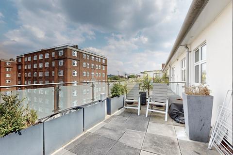 3 bedroom apartment for sale, William Court, 6 Hall Road, London, NW8
