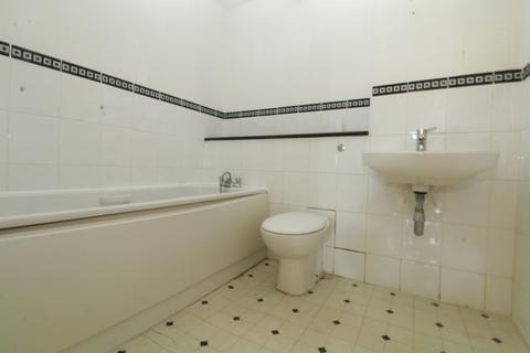 2 bedroom flat to rent, Hadleigh SS7