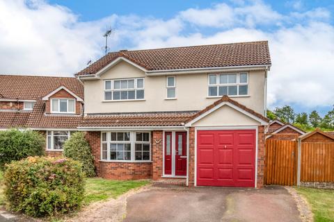 4 bedroom detached house for sale, Coleshill Close, Redditch, Worcestershire, B97