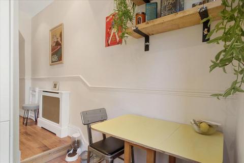 2 bedroom flat for sale, Harbord Street, Fulham, SW6