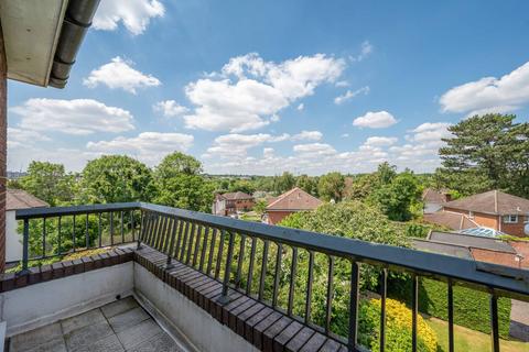 3 bedroom flat for sale, Hendon Lane, Finchley, London, N3