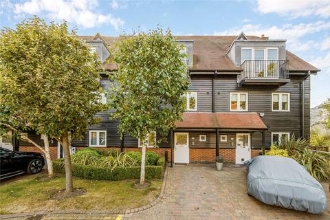 5 bedroom terraced house to rent, Tallow Road, Brentford, TW8