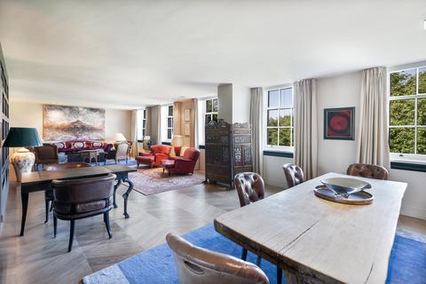 3 bedroom apartment for sale, Grosvenor Square, Mayfair, London W1K