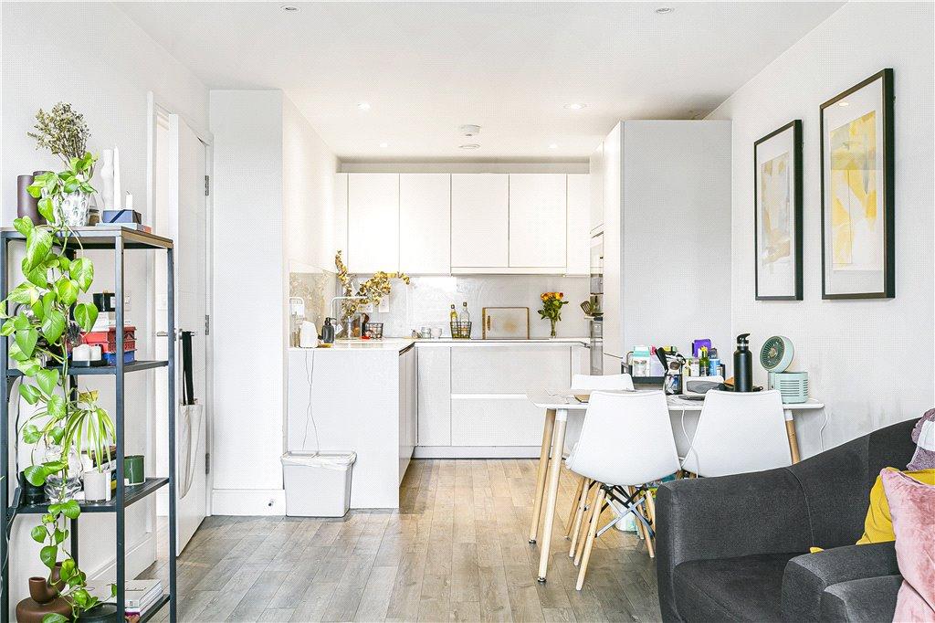 Kitchen/Reception