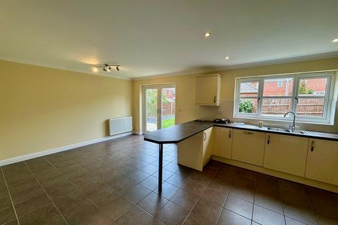 4 bedroom detached house to rent, Pinto Close, Downham Market PE38