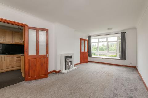 3 bedroom terraced house for sale, Lincombe Rise, Leeds LS8