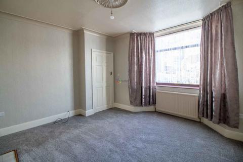 3 bedroom semi-detached house to rent, Seagrave Crescent, Sheffield, S12