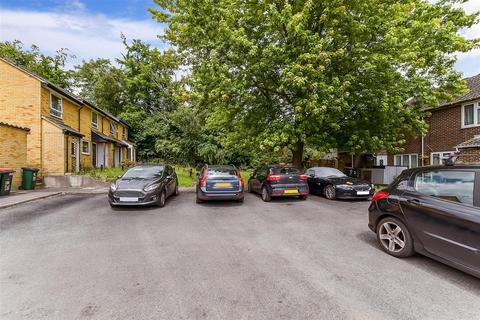 85 Bashford Way, Worth, Crawley, RH10 7YH