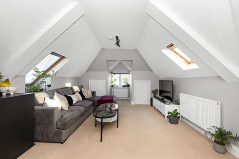 2 bedroom apartment to rent, Northampton Road, Croydon, CR0