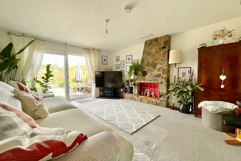2 bedroom bungalow for sale, Fosse Road, Newport NP19