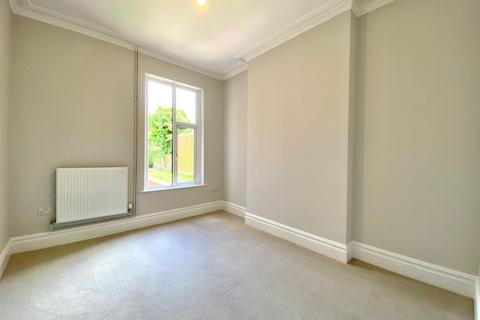 4 bedroom end of terrace house for sale, Liverpool Street, Newport NP19