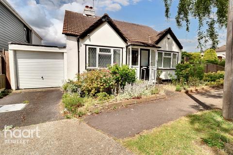 2 bedroom chalet for sale, Queens Road, Benfleet