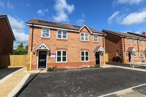 3 bedroom semi-detached house for sale, Raynes Close, Hatton, CV35