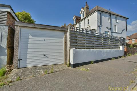 1 bedroom flat for sale, Mitten Road, Bexhill-on-Sea, TN40