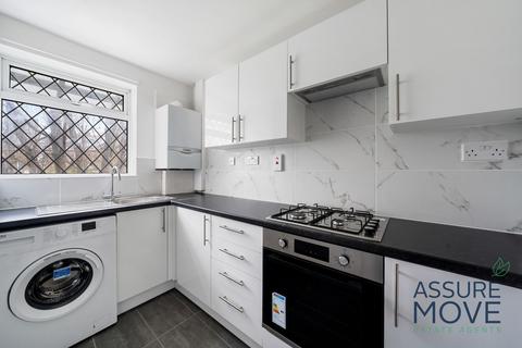 2 bedroom maisonette to rent, Hanley Road, Shelley Court Hanley Road, N4