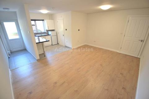 Studio to rent, Wyatt Crescent, Lower Earley, Reading